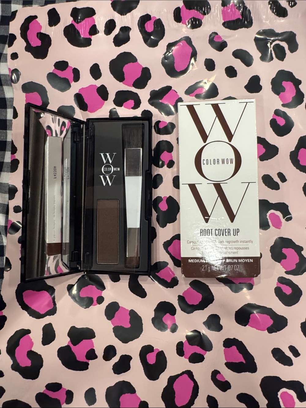 ColorWow Root Cover Up Powder (Medium Brown)